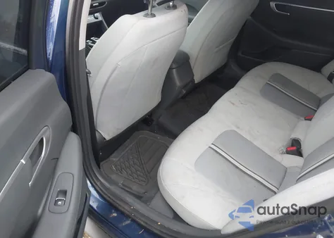 2021 Hyundai Sonata Se z USA, uszkodzony, nr VIN 5NPEG4JA6MH127408